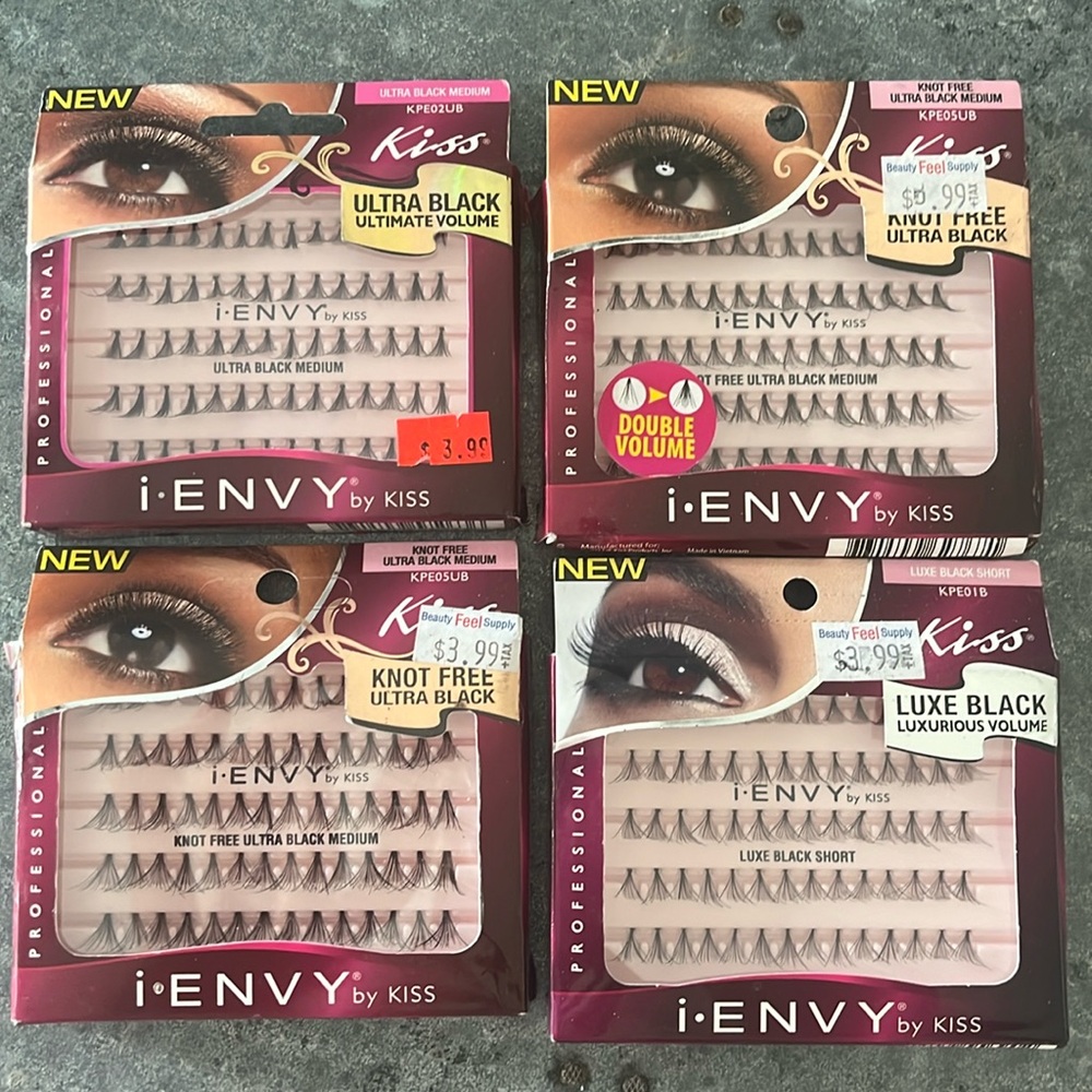 Four Packs Kiss Lashes